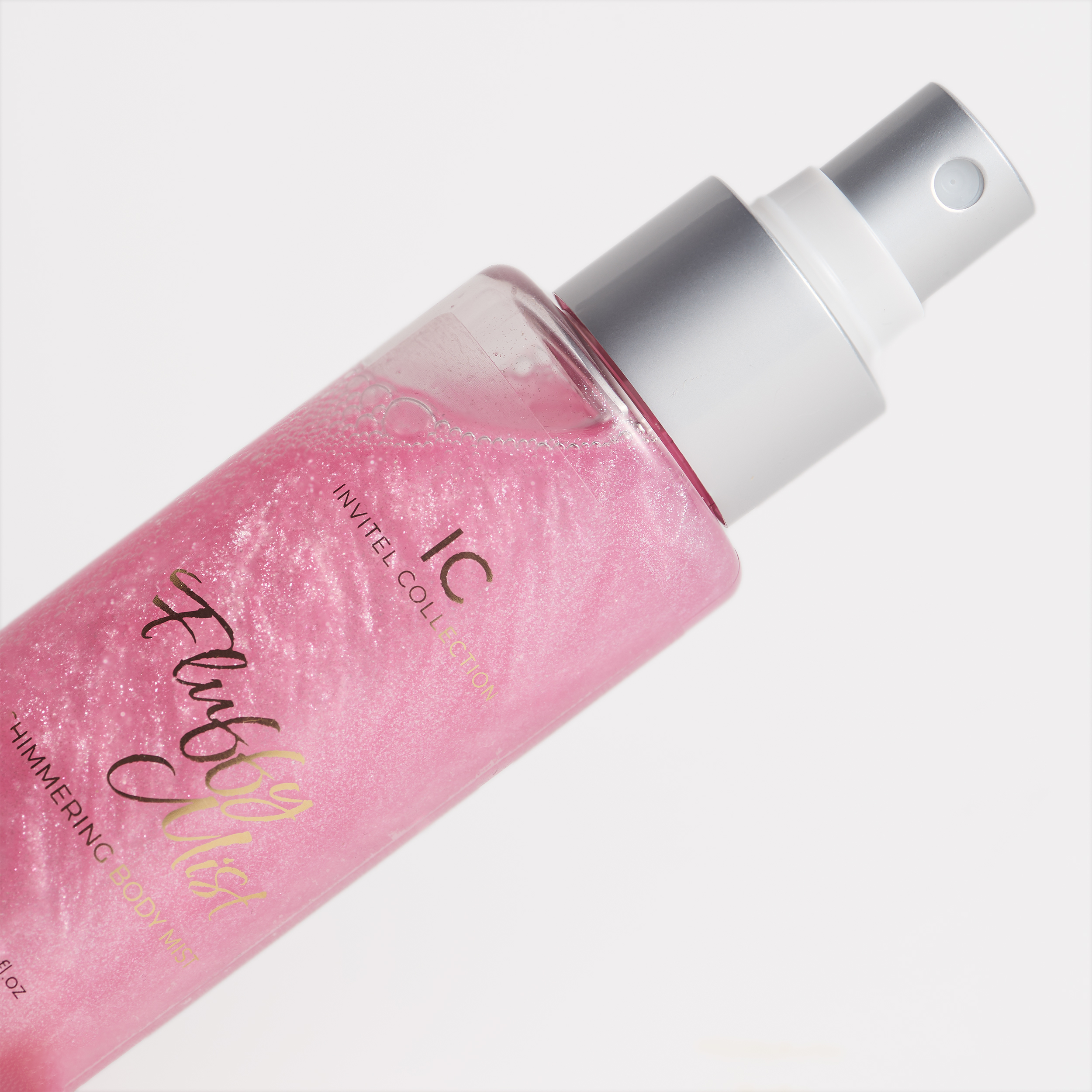 Фото Воздушный цветочно-фруктовый мист с шиммером и мягким розовым  сиянием FLUFFY MIST, 110 мл