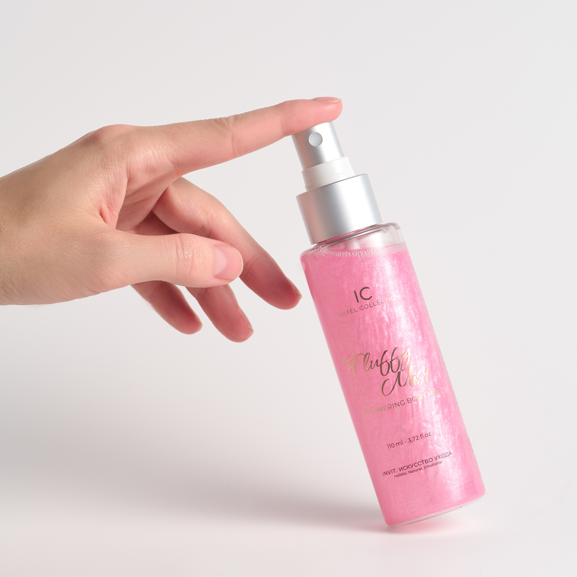 Фото Воздушный цветочно-фруктовый мист с шиммером и мягким розовым  сиянием FLUFFY MIST, 110 мл