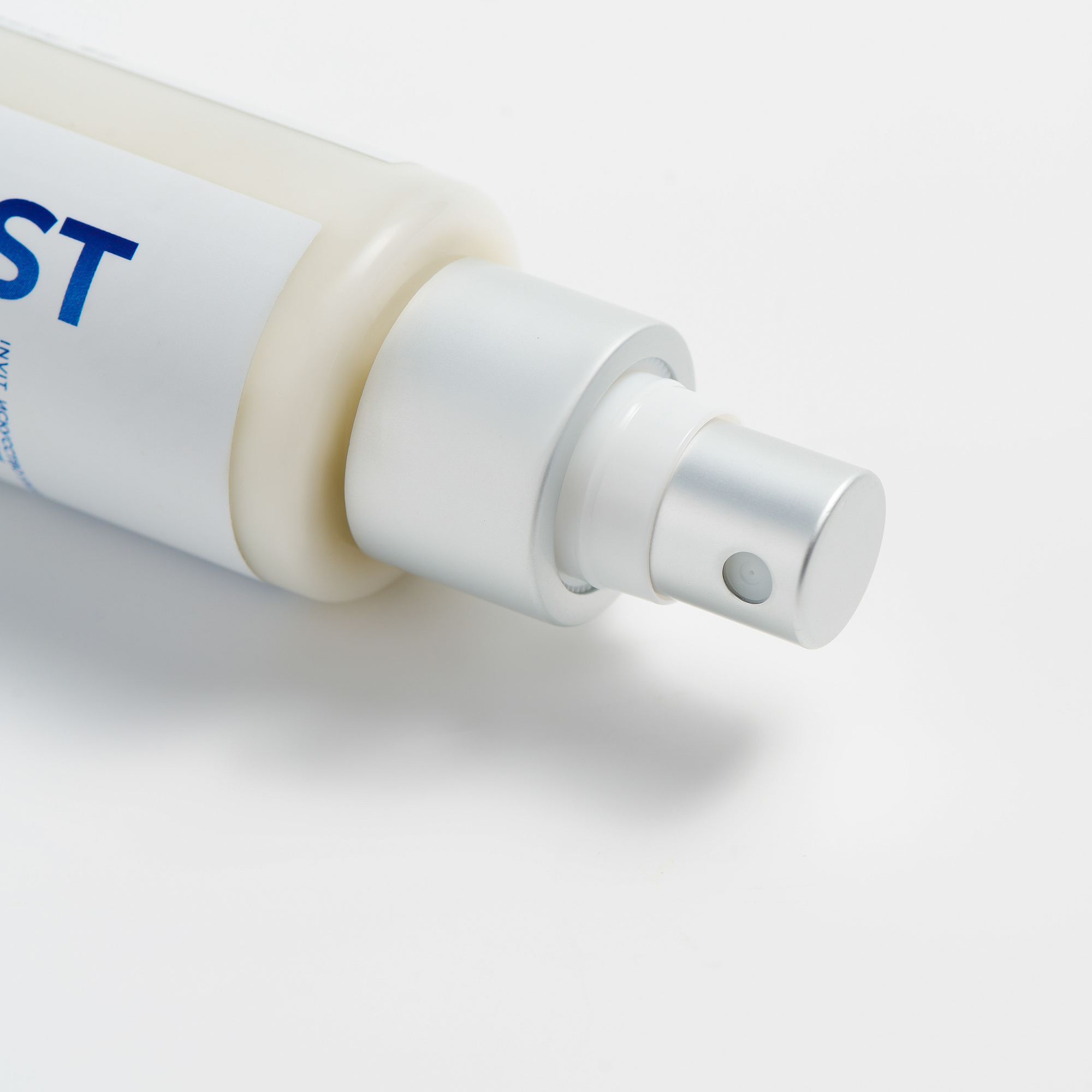 Фото Крем-мист с церамидами для интенсивного увлажнения и восстановления CERA MIST