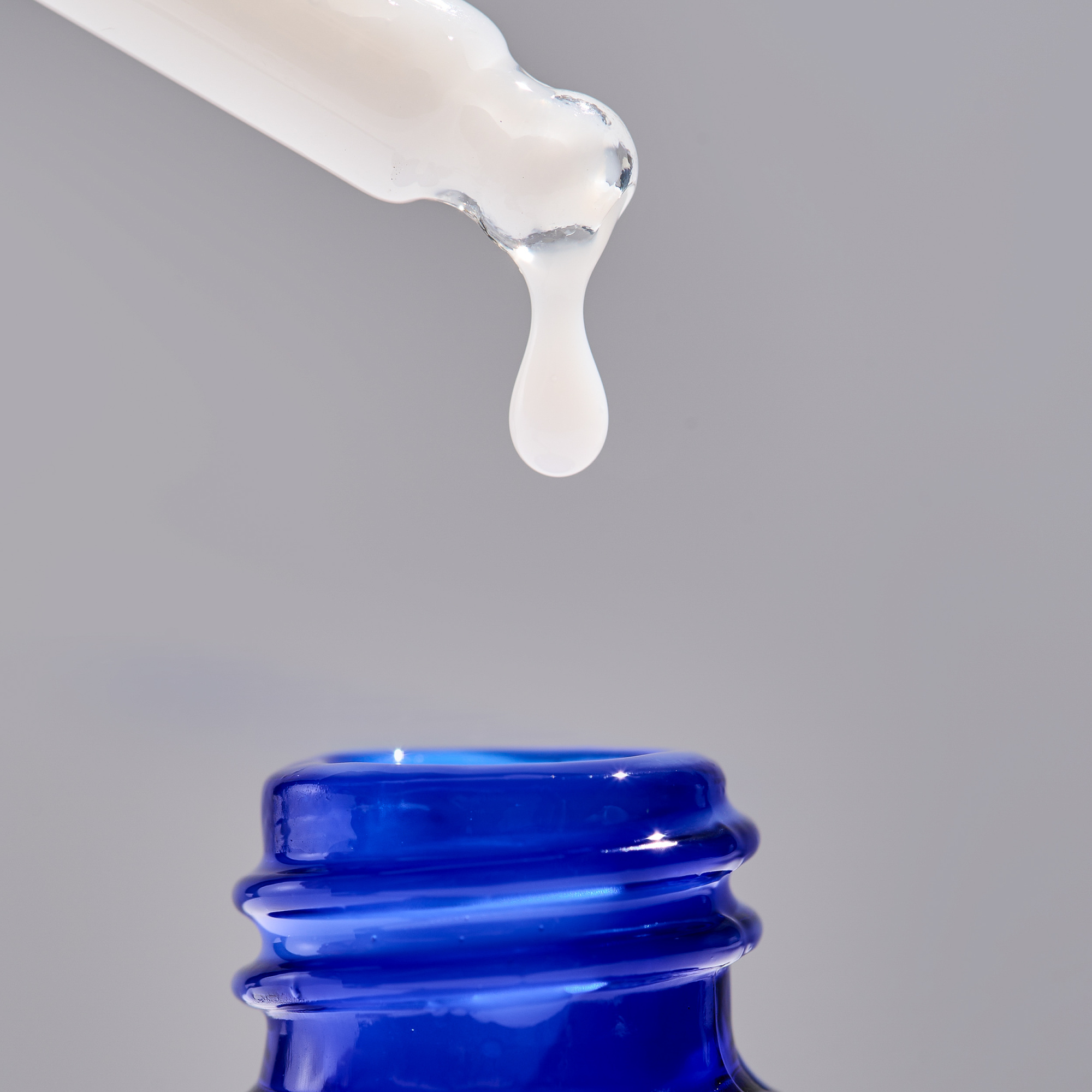 Фото Кремовая сыворотка для восстановления кожного барьера с церамидами CERA SERUM